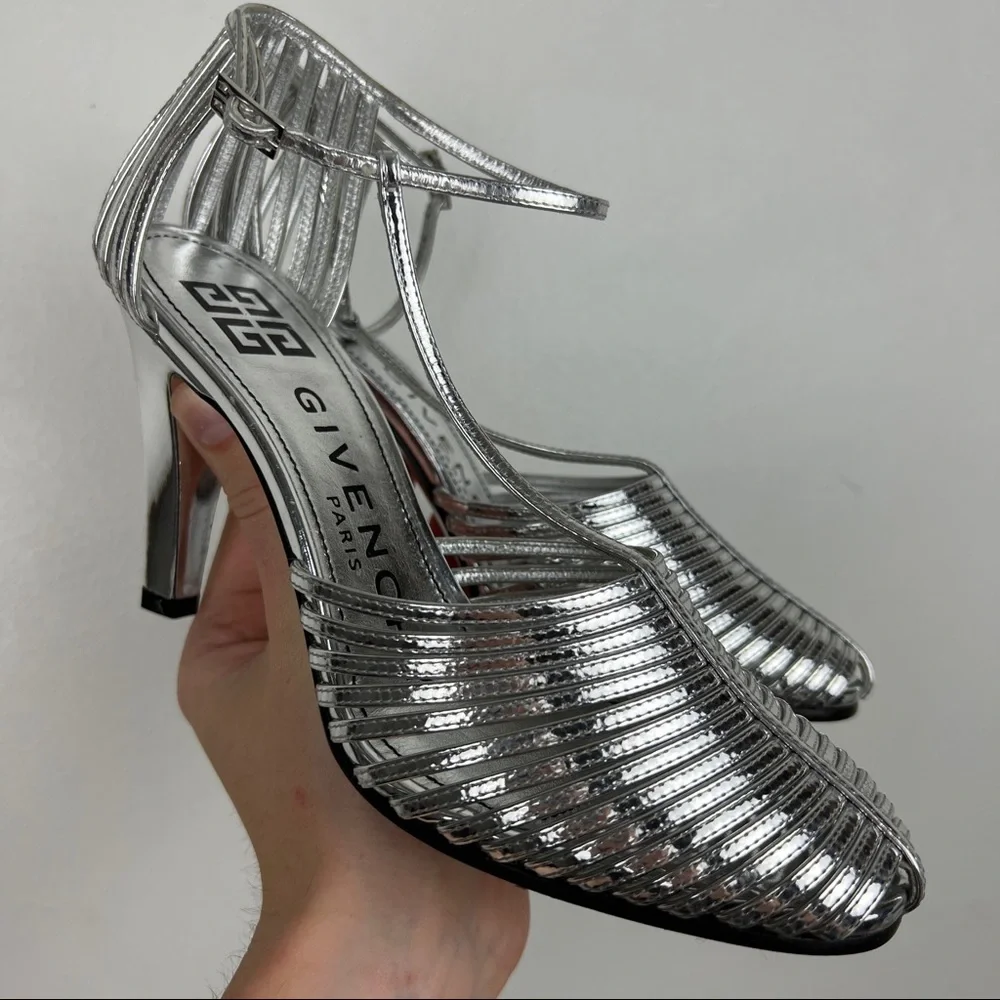 Givenchy Silver Metallic T-Strap Heeled Sandals - Picture 5 of 12